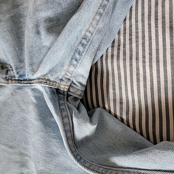 SOLD Vintage Levis 550 - Picture 6 of 11